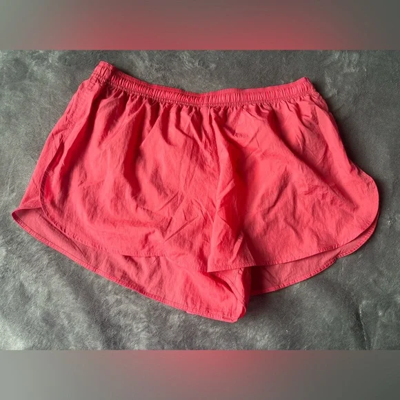 lululemon athletica Coral Athletic Shorts - Picture 2 of 7